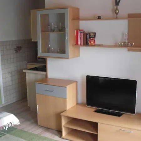 아파트 Ferienwohnungen *