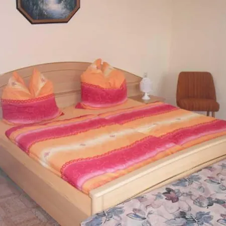 아파트 Ferienwohnungen *